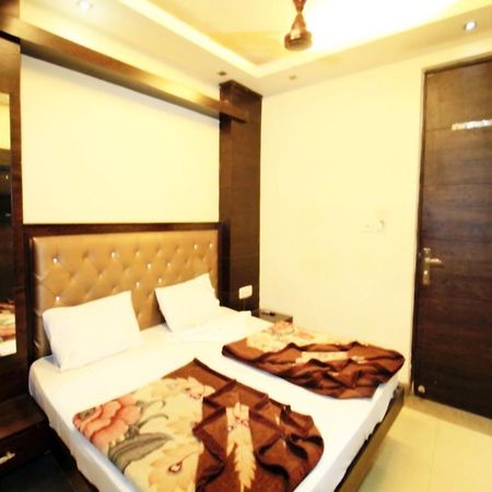 Adb Rooms Hotel Chander Palace Nové Dillí Exteriér fotografie